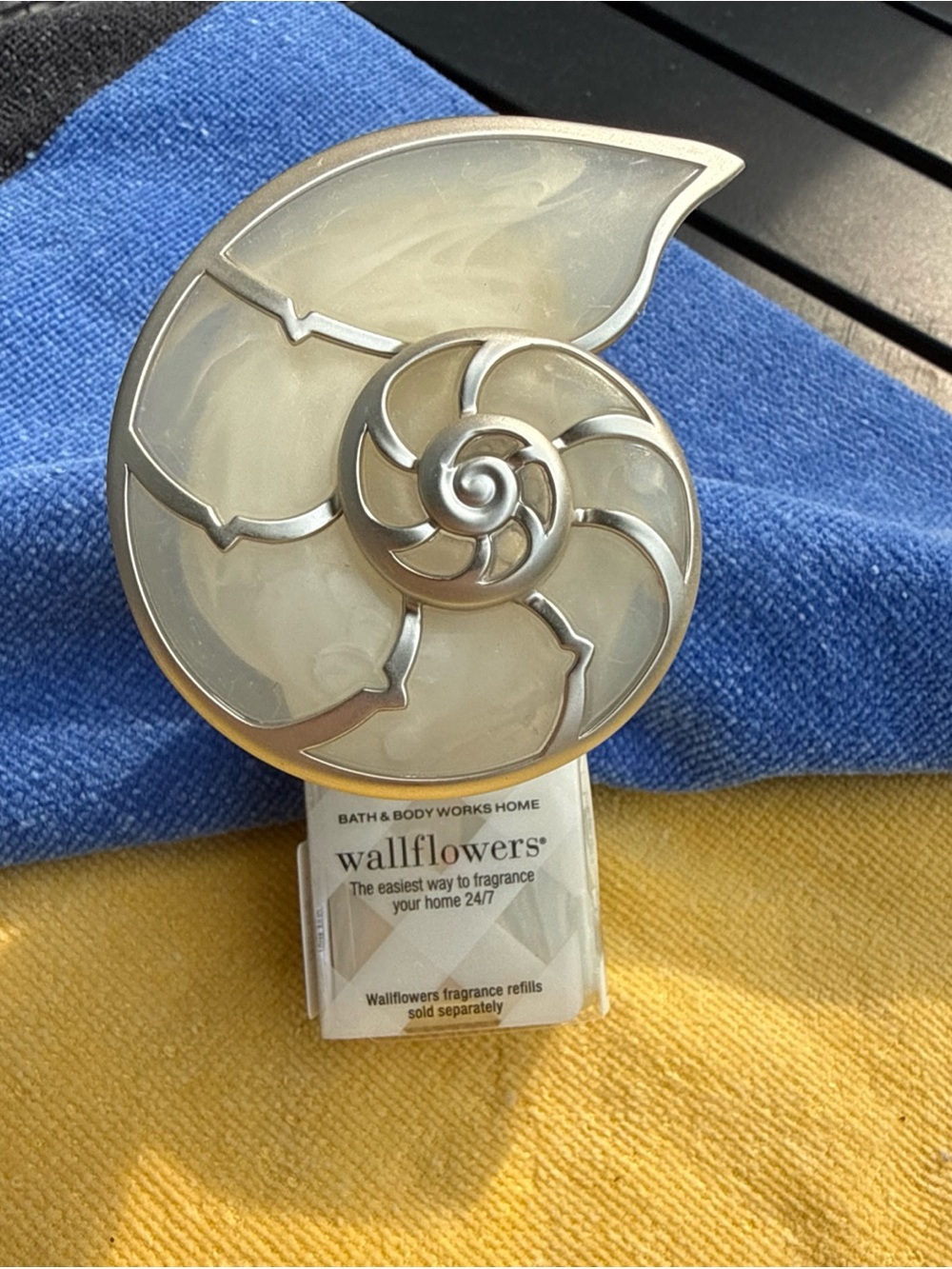 Bath & Body Works Wallflower Diffuser Plug In New Seashell